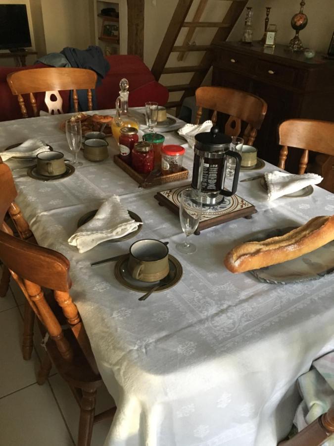 Le Petit Grange Bed & Breakfast Le Lindois Eksteriør bilde